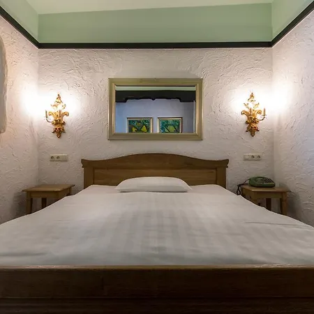 Hotell Contel